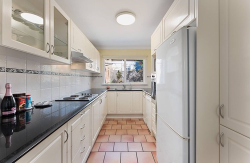 Cremorne House | North Shore Spacious 2BR Home in Cremorne