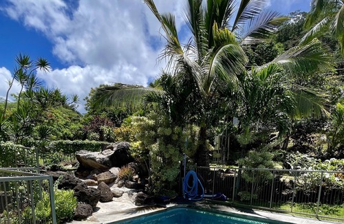 Pupukea House | North Shore Tropical Hale