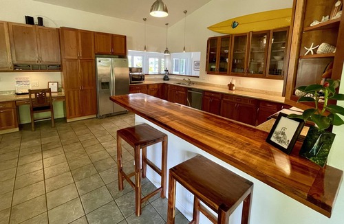 Pupukea House | North Shore Tropical Hale