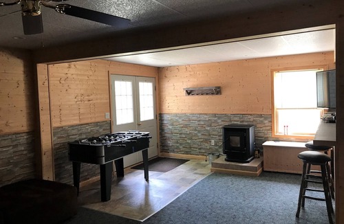 Town of Webb House | North St. Retreat