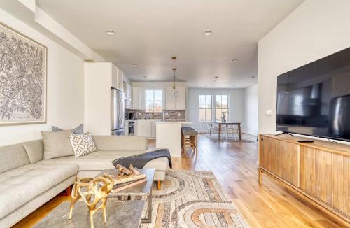 North Tabor House | North Tabor 2BR - Gym - Gourmet Kitchen