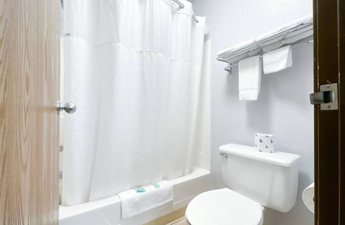 Finlayson Hotel | North Town Inn & Suites