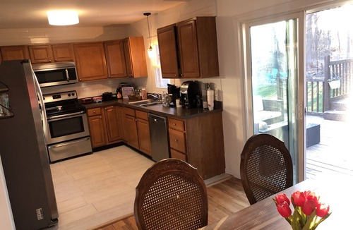 Utica House | North Utica Ranch- Movie Theater- Pets Welcome!