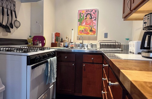 Los Griegos House | North Valley modern guest-house for Staycation/Business