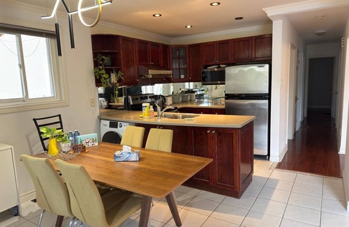Newtonbrook House | North York Family Home – Bright & Welcoming Space