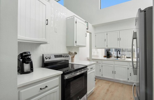 Cibola Addition House | Northeast/Foothills Retreat, With Hottub