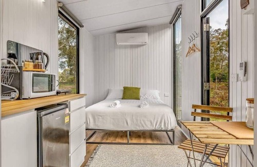 Dadswells Bridge House | Northern Grampians Getaway by Tiny Away