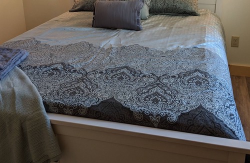 Wolfeboro Cabin | Northern Lights on Goodwin's Basin