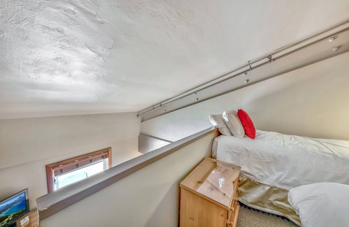 Sugar Bowl Resort Hotel | Northern Loft Room