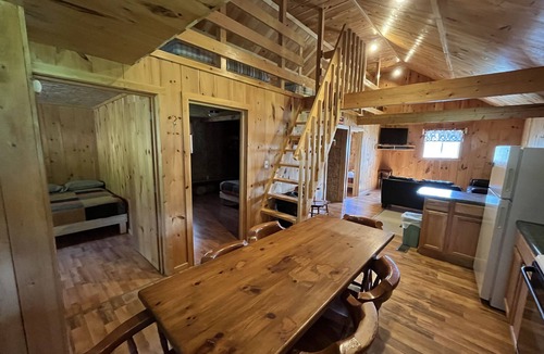 Fort Kent Cabin | Northern Maine Large Cabin 4 Wifi Kitchen AC