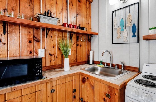 Oscoda House | Northern Sands Estate | Main House + 2 Cabins
