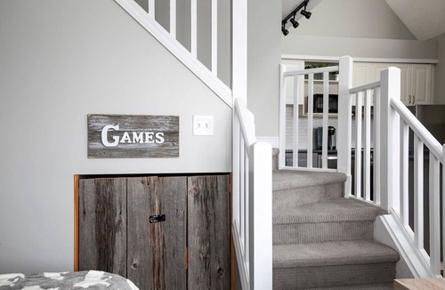 Craigleith Apartment | Northern Tranquility | Hot Tub & Shuttle