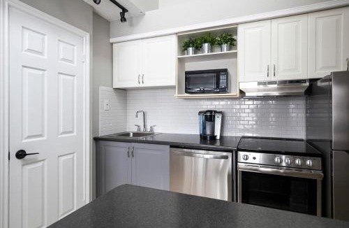 Craigleith Apartment | Northern Tranquility Ski-In-Out Pool Shuttle