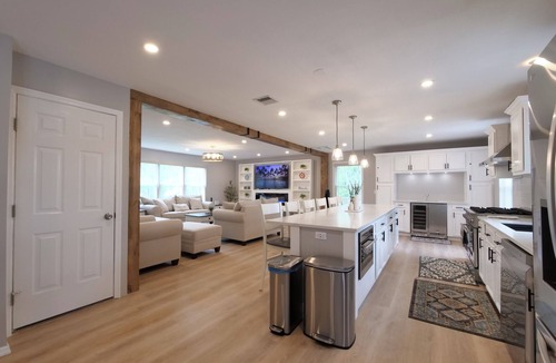 Jamesport House | NorthFork Getaway with Beach Access 4br 3bath
