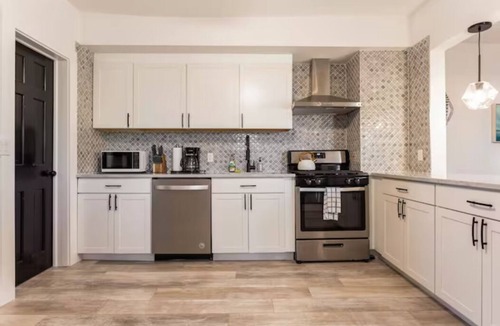 Greenport West House | Northfork Townhouse walk to all