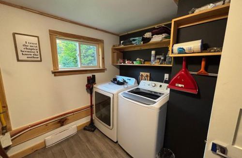 Algoma District House | Northland Retreat