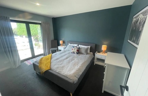 Ashburton House | Northpark Guesthouse