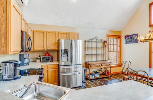 Tannersville House | Northridge 2203