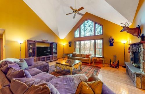 Tannersville House | Northridge 460