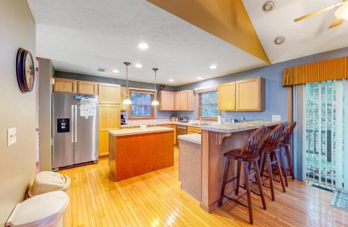 Tannersville House | Northridge 460