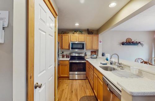 Tannersville House | Northridge 467