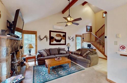 Tannersville House | Northridge 472