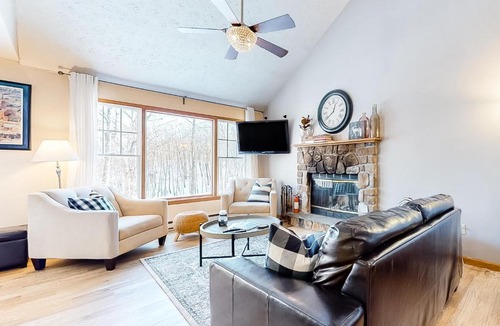 Tannersville House | Northridge 480