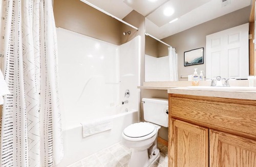 Tannersville House | Northridge 480