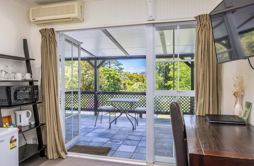 Wainui Cabin | Northridge Country Lodge