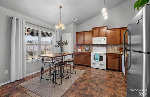 Van Buren House | Northridge Family Retreat