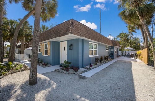 Anna Maria Villa | Northshore Beach House near Pine Ave, north end of Anna Maria Island