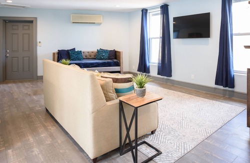 Northside Apartment | Northshore Studio Apartment - Full space