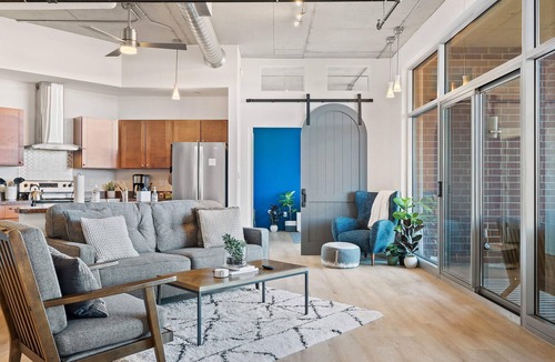 Elizabeth Park Valley Condo | Northside District Loft - Panoramic Valley Views