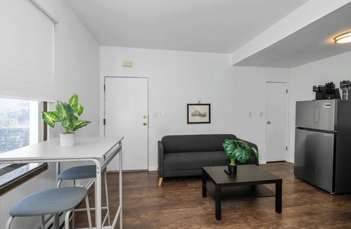 Northside House | Northside Suites – 4 Apartments!