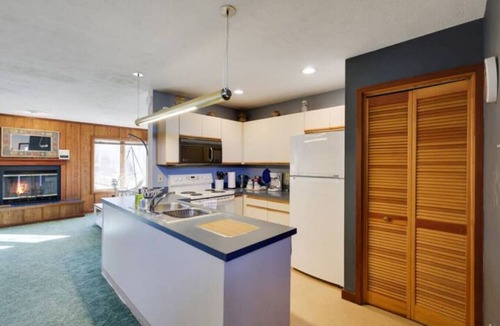 East Stroudsburg House | Northslope Cozy Getaway