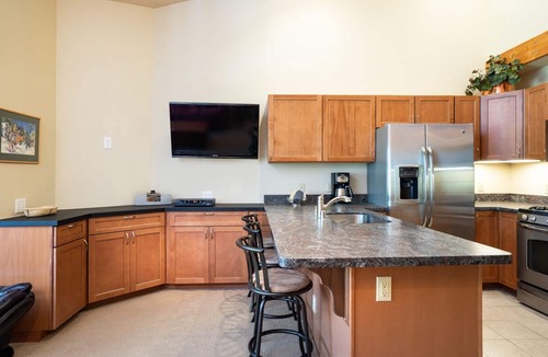 Truckee Condo | Northstar Ski Condo! Ski-in/Ski-out Access! Short walk to Village!