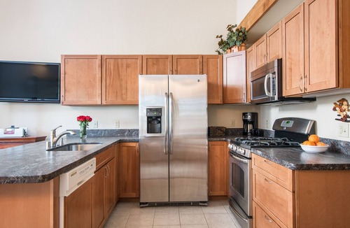 Truckee Condo | Northstar Ski Condo! Ski-in/Ski-out Access! Short walk to Village!