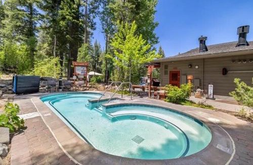 Truckee Apartment | Northstar Studio near village and slopes