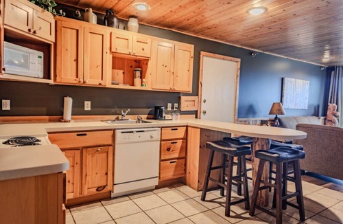 Two Harbors Apartment | Northwoods At The Lodge Two Bedroom Suite