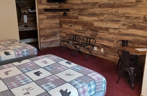 Hayward Hotel | Northwoods Motel