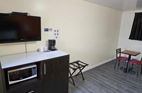 Wahnapitae Hotel | Norvic Motel