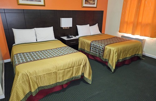 Wahnapitae Hotel | Norvic Motel