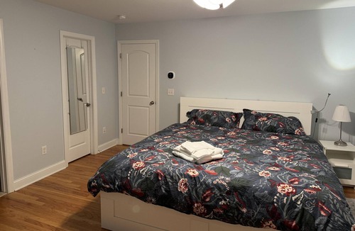 Norwalk House | Norwalk 3br/3.5 baths townhome with private backyard