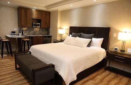 Norwalk Hotel | Norwalk Inn & Conference Center
