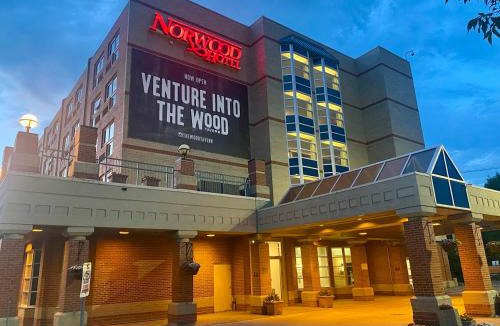 Winnipeg Hotel | Norwood Hotel