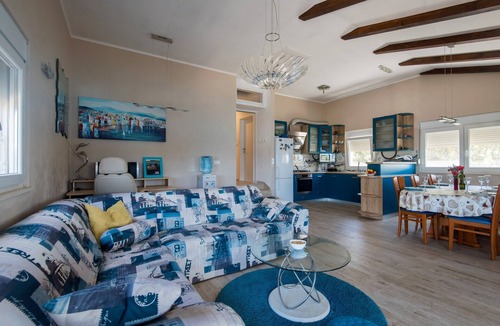 Molat House | NOSTALGIJA three bedroom holiday home with sea view terrace