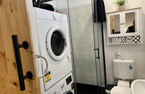 Maribyrnong Apartment | NOT AVAIALBLE