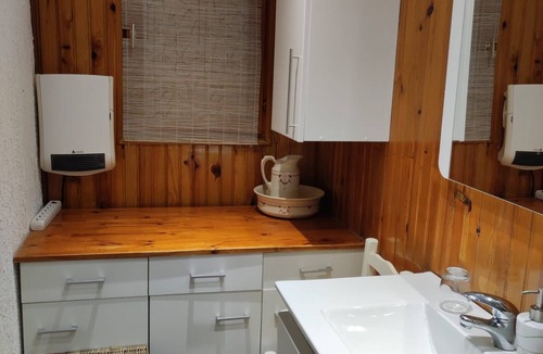 Sardent House | Not for rent on this site