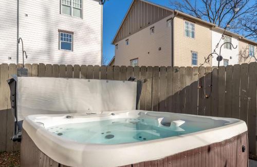 Historic Waverly House | Notes of Southern Charm - Walkable to Food & Shops