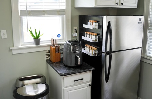 South Bend House | Notre Dame Getaway - Cozy home that sleeps 6 + 2 full baths